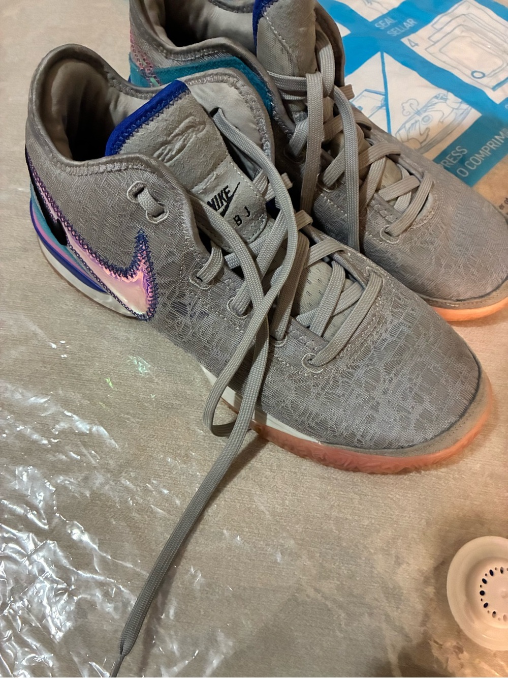 Nike Zoom LeBron NXXT Gen Wolf Grey Lebron James Basketball Sneaker